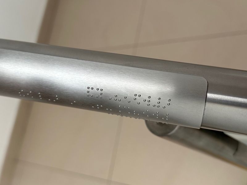 nakładka, na poręcz schodów  nakładka, na poręcz schodów