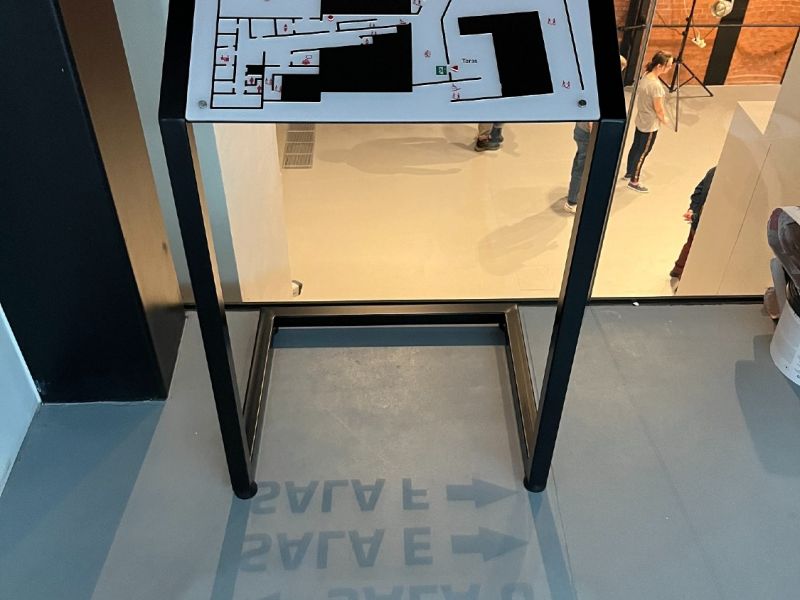 Tyflograficzny plan informacyjny piętra z polem uwagi Tyflograficzny plan informacyjny piętra z polem uwagi