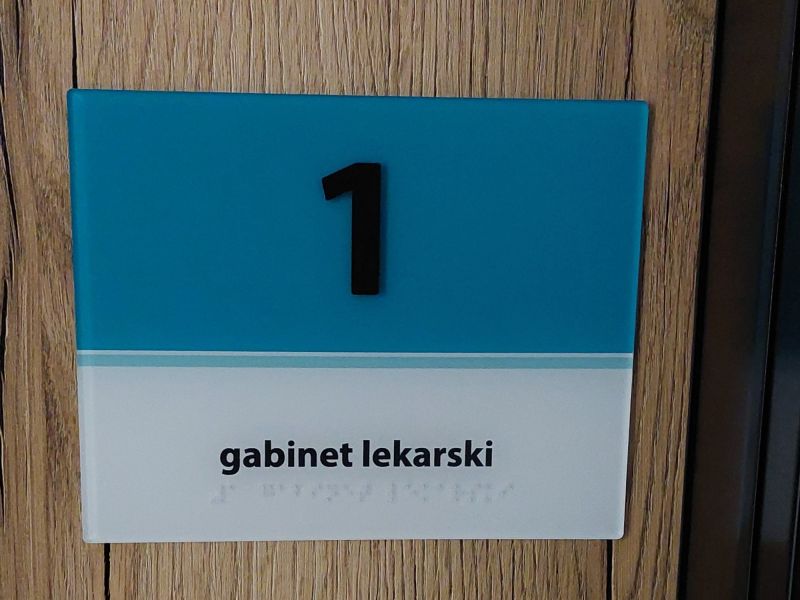 Tabliczka informacyjna na drzwi  Tabliczka informacyjna na drzwi