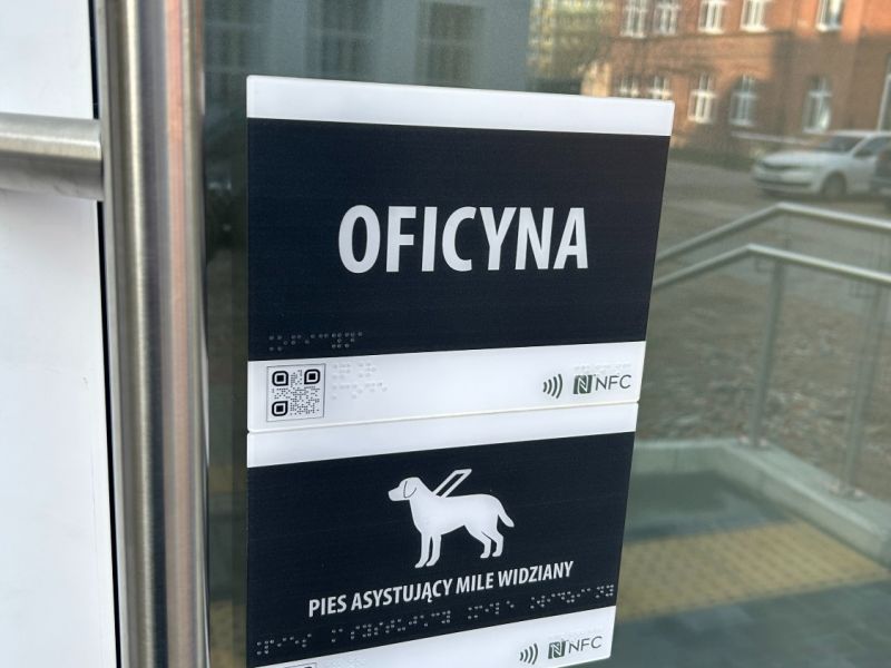 Tabliczka informacyjna na drzwi wejściowe Tabliczka informacyjna na drzwi wejściowe