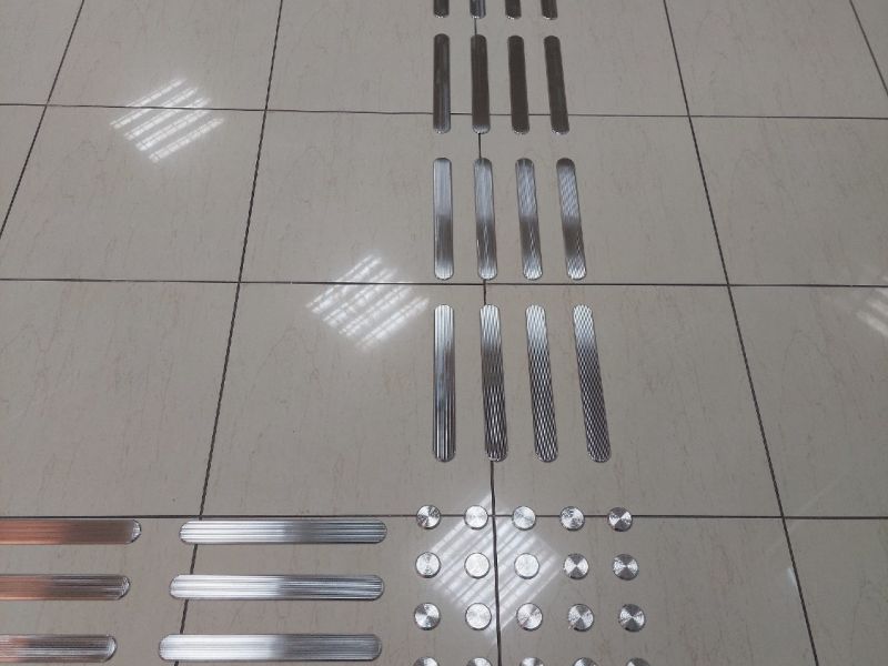 linia naprowadzajaca i pole uwagi linia naprowadzajaca i pole uwagi