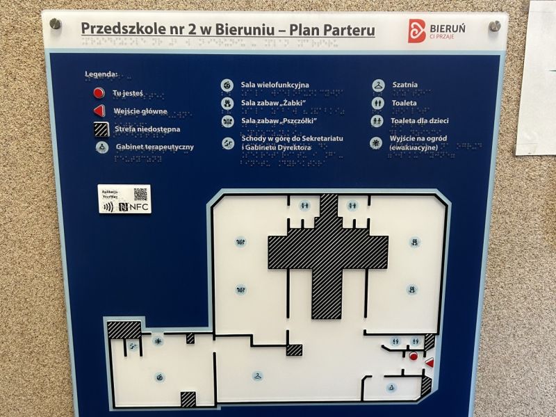 Tyflograficzny  plan informacyjny ze znacznikami YourWay Beacon i NFC na zlecenie Urzędu Miasta Bieruń Tyflograficzny  plan informacyjny ze znacznikami YourWay Beacon i NFC na zlecenie Urzędu Miasta Bieruń