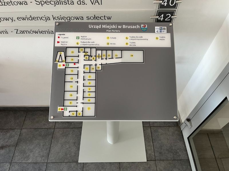 Dotykowy plan informacyjny parteru budynku Urzędu Miejskiego w Brusach Dotykowy plan informacyjny parteru budynku Urzędu Miejskiego w Brusach