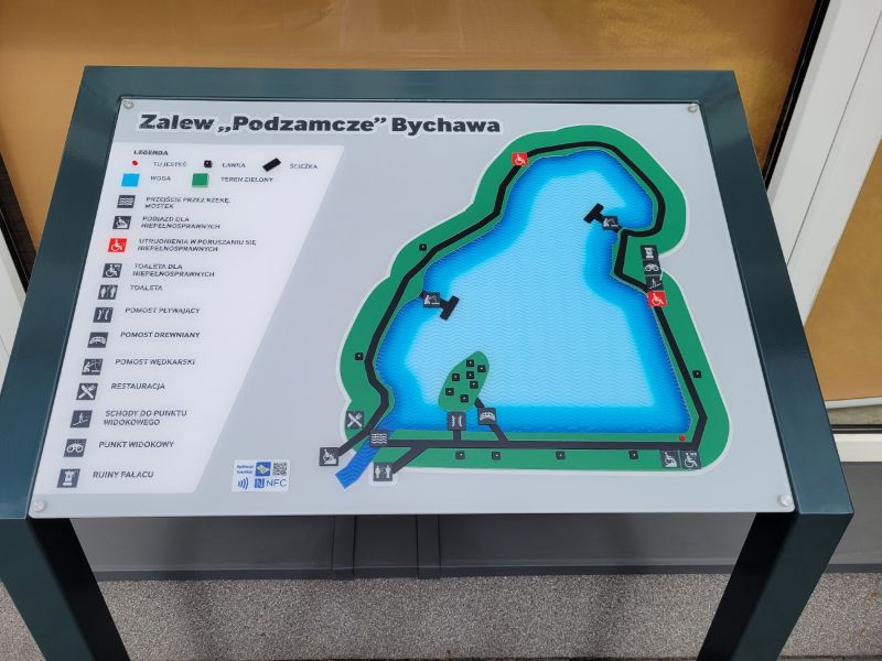 Dotykowy plan informacyjny Zalewu Podzamcze w Bychawie ze znacznikiem YorWay Beacon i z kodem NFC Dotykowy plan informacyjny Zalewu Podzamcze w Bychawie ze znacznikiem YorWay Beacon i z kodem NFC